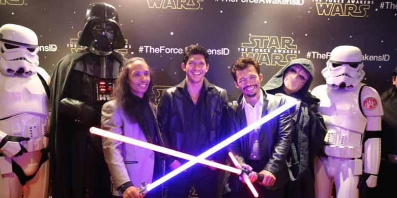 Yayan Ruhian, Iko Uwais, dan Cecep Arif Rahman merupakan aktor Indonesia yang turut serta berakting dalam mega franchise Hollywood bertajuk, Star Wars - The Force Awakens. (Foto: Kompas[dot]com/Dian Reinis Kumampung)