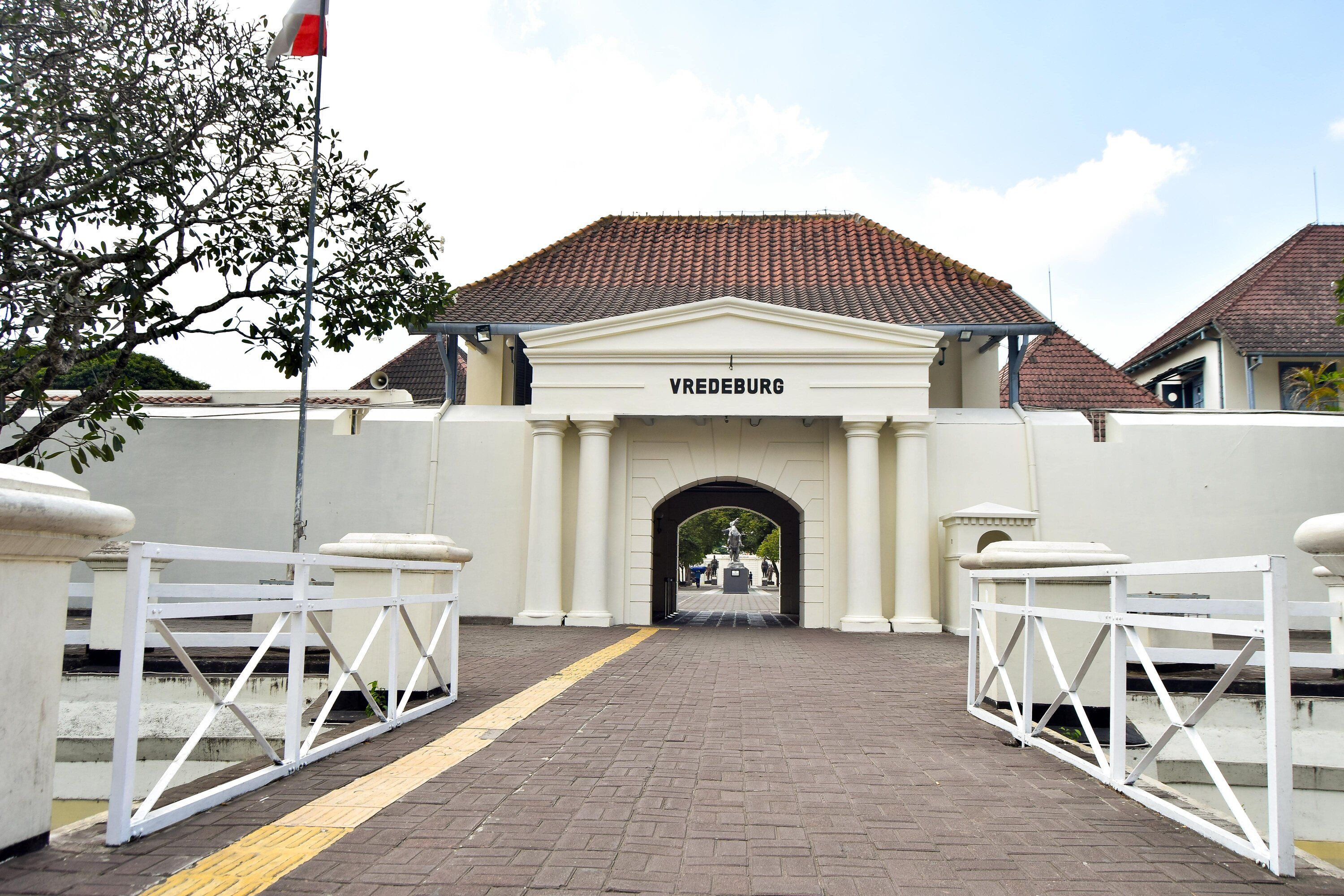 Benteng Vredeburg, Yogyakarta, sudah dilengkapi dengan beberapa fasilitas ramah difabel.  (Foto: Shutterstock/Rifki Alfirahman)