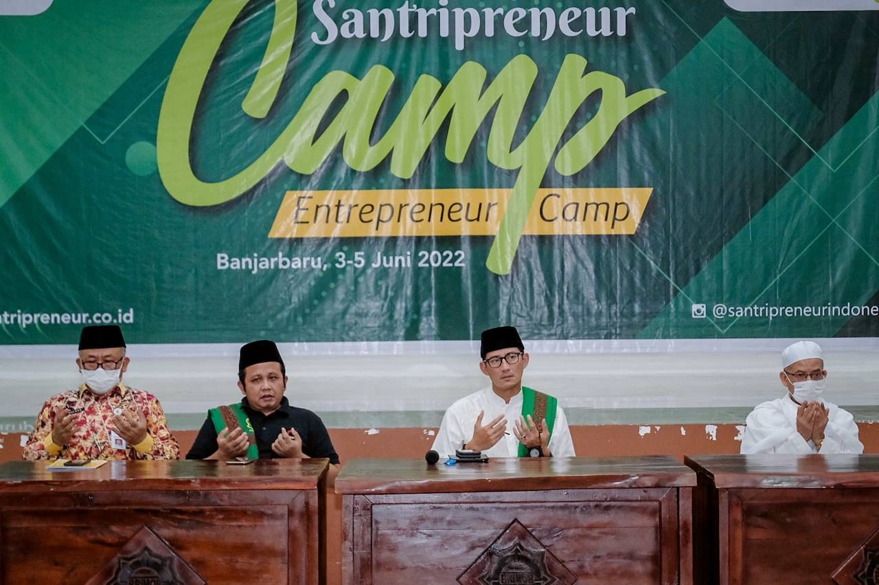 Siaran Pers: Menparekraf Buka "Santripreneur Camp 2022" Di Banjarbaru ...