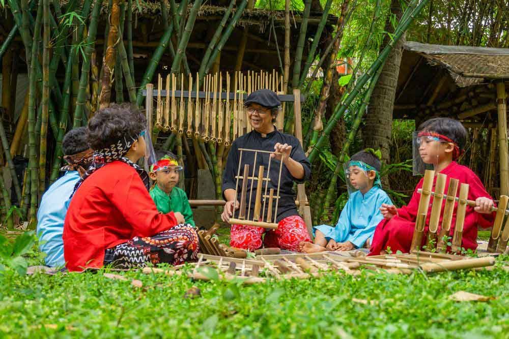 Alat Musik Tradisional Asli Indonesia