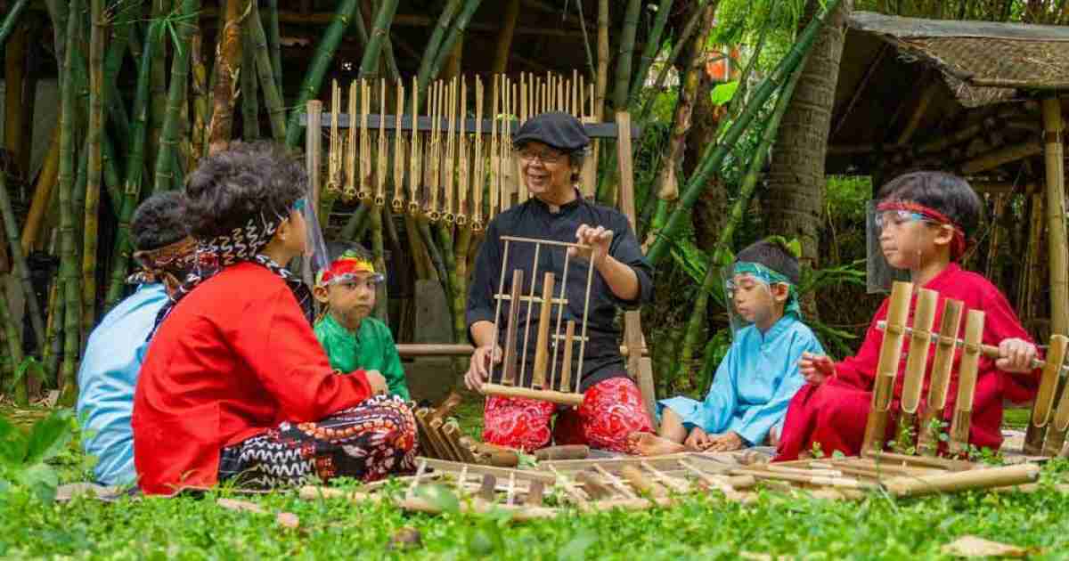 Alat Musik Tradisional Asli Indonesia