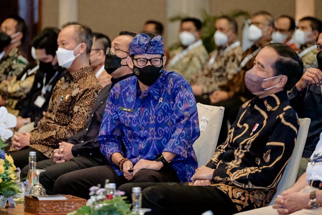 Siaran Pers : Menparekraf Dampingi Presiden Tinjau Kesiapan ...