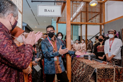 Siaran Pers : Menparekraf Apresiasi “Karya Kreatif Indonesia 2022” Untuk Percepat Kebangkitan Ekonomi