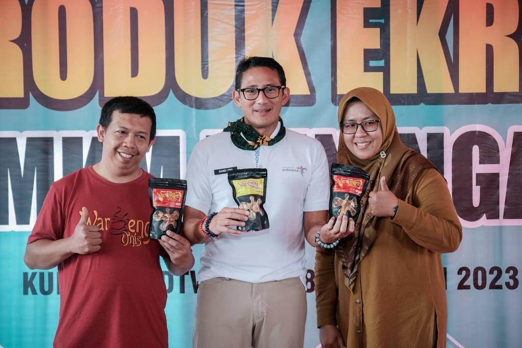 Siaran Pers: Menparekraf Dorong Kabupaten Kuningan Kembangkan Produk Parekraf Berbasis Komunitas