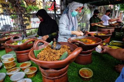 7 Pasar Ramadan di Indonesia untuk Berburu Takjil Khas Nusantara