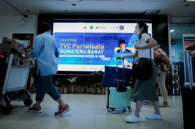 Siaran Pers: Menparekraf Luncurkan TVC Promosi Pariwisata Sumbar "Tambuah Ciek"