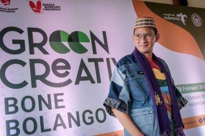 Siaran Pers: Menparekraf Minta Pelaku Ekraf Bone Bolango Implementasikan Sustainable Fashion