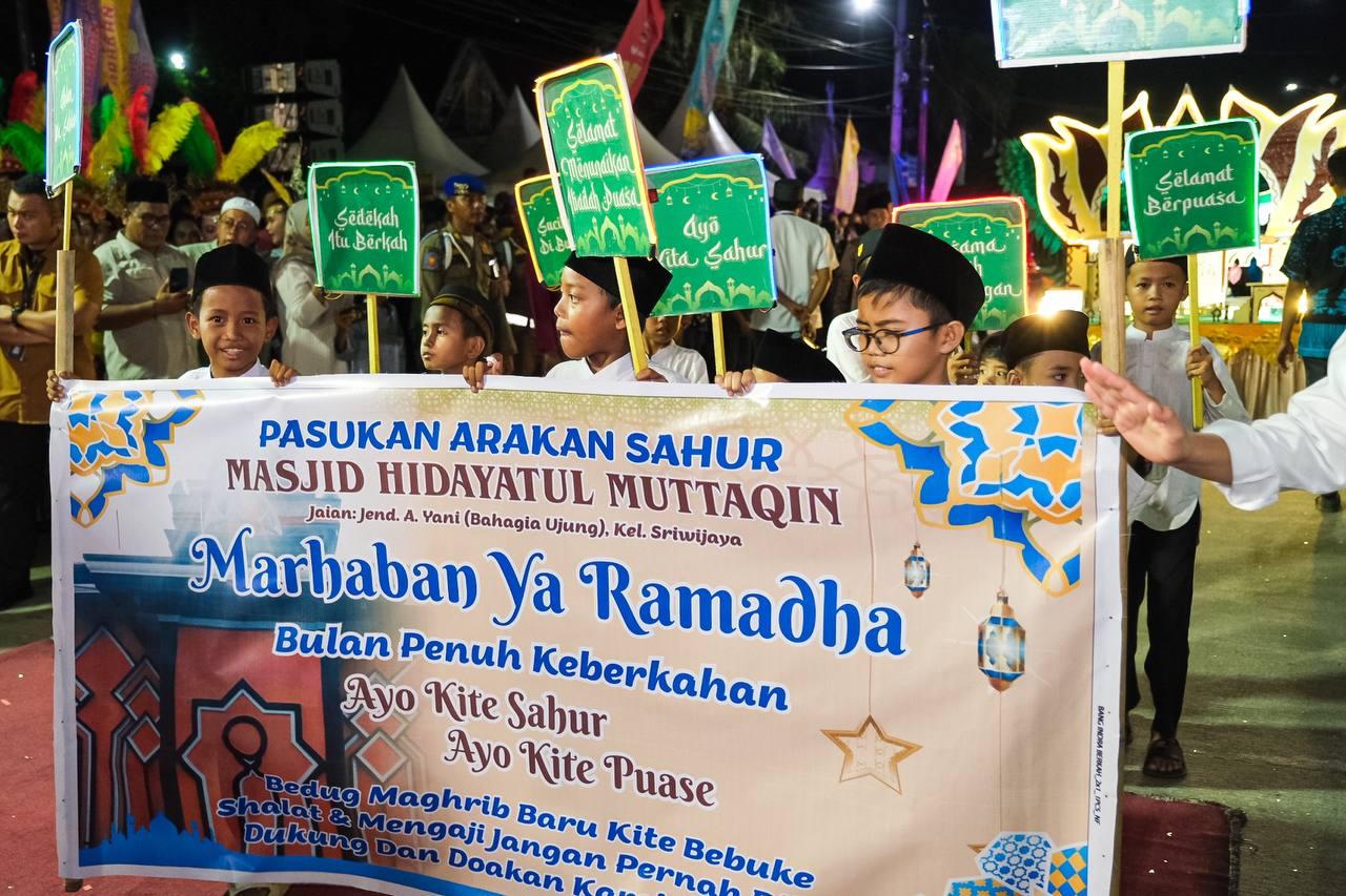 Siaran Pers: Menparekraf Sebut Festival Arakan Sahur Kuala Tungkal Jambi Sebagai Simbol Harmoni