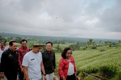 Siaran Pers : Menparekraf Ajak Perwakilan UN Tourism Kunjungi Desa Jatiluwih Tabanan Bali