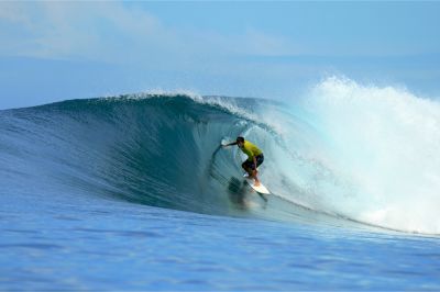 International Surfing Day, Ini 10 Pantai Terbaik untuk Surfing di Indonesia