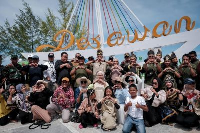 Siaran Pers: Menparekraf Apresiasi Komitmen Pokdarwis Jaga Kelestarian Alam di Pulau Derawan